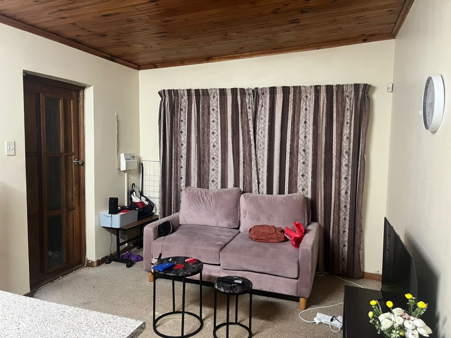 To Let 1 Bedroom Property for Rent in Fernglen Eastern Cape